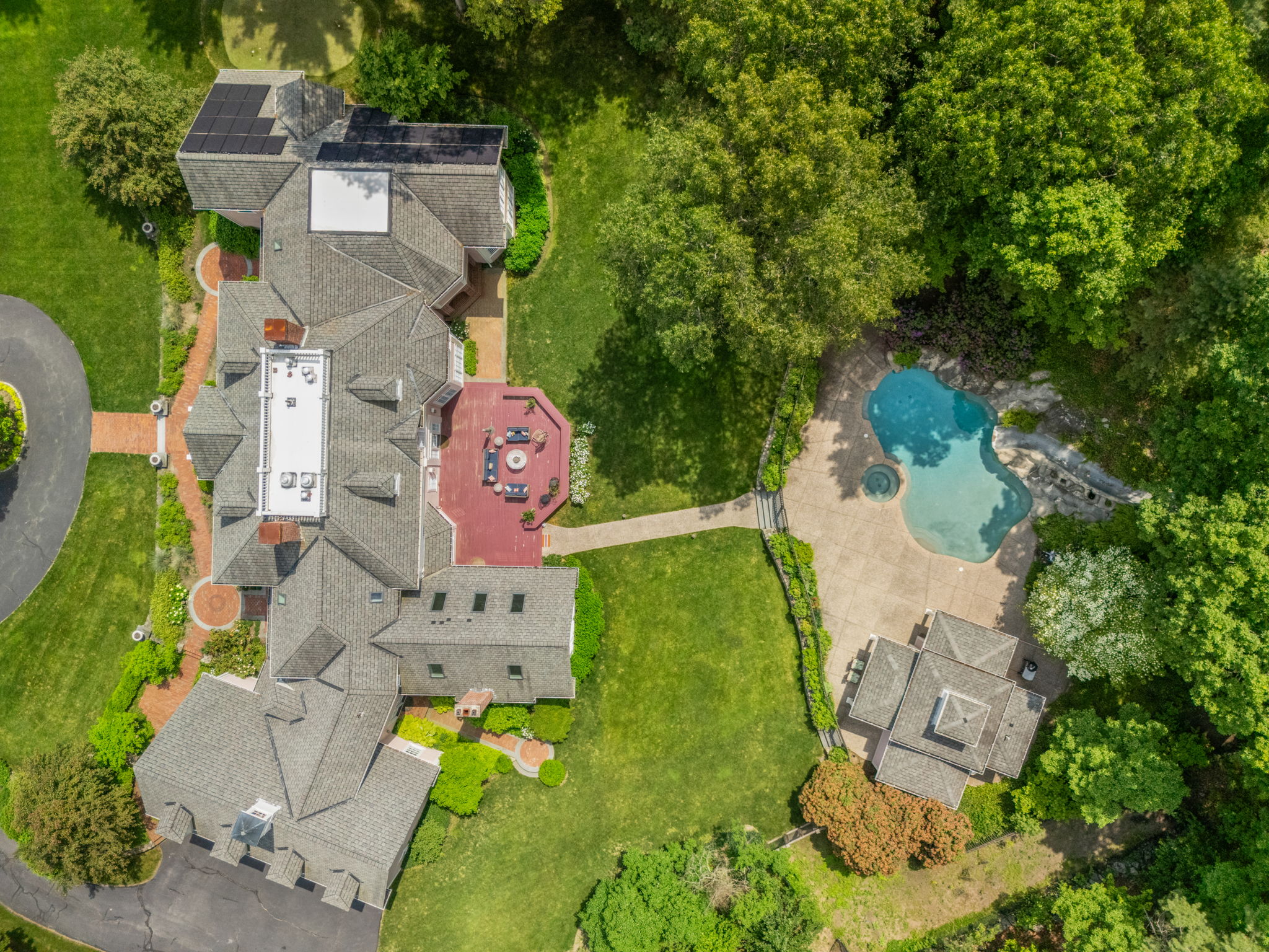 Exterior (36 of 37)