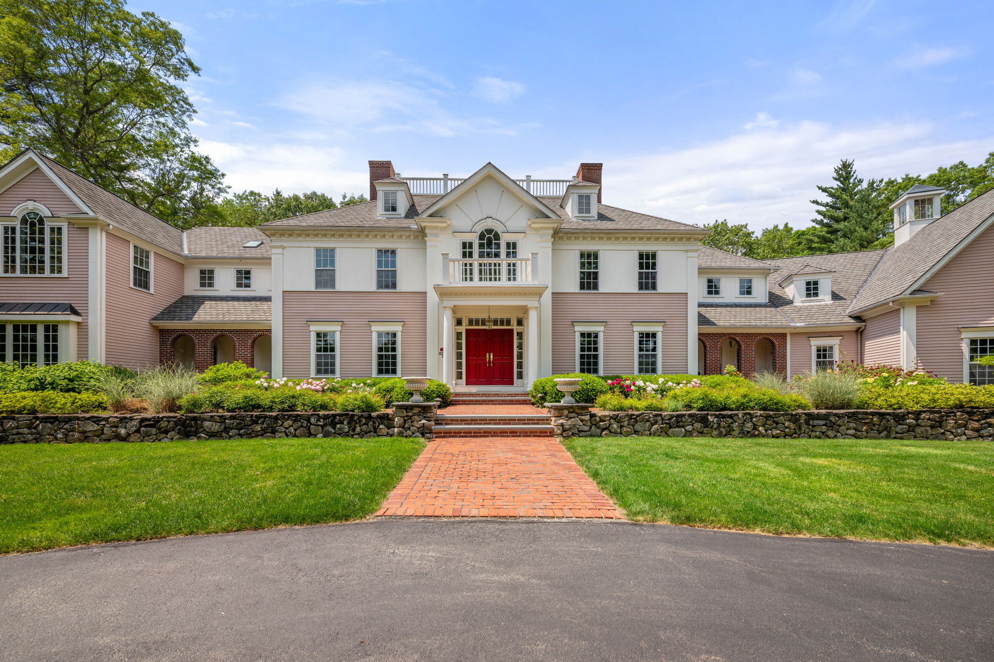 Exterior (1 of 37)