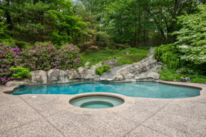 Exterior (11 of 37)