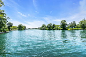  Photo 137