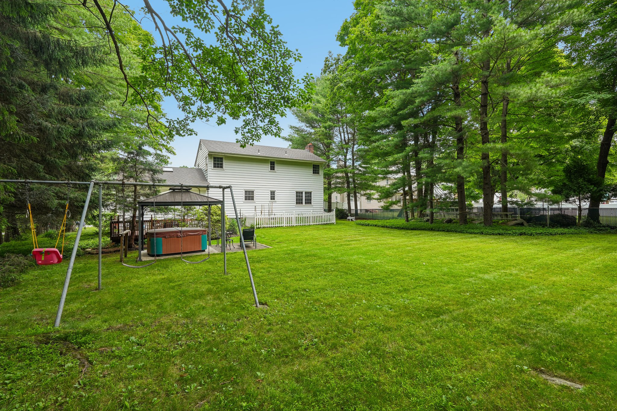 5 Lacona Rd-S2806-054.jpg