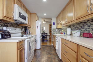  Photo 21