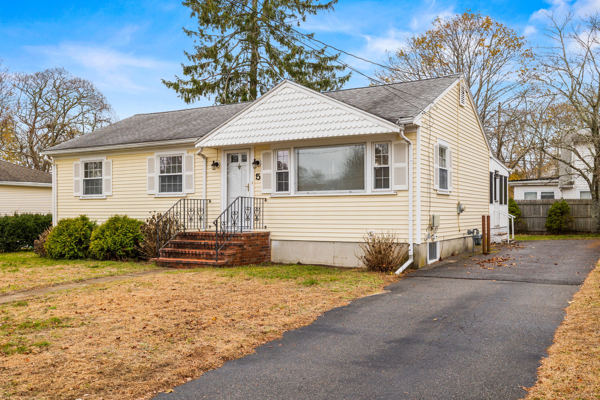 5 Longmeadow Dr, Wareham, MA 02571 BluWater Photography