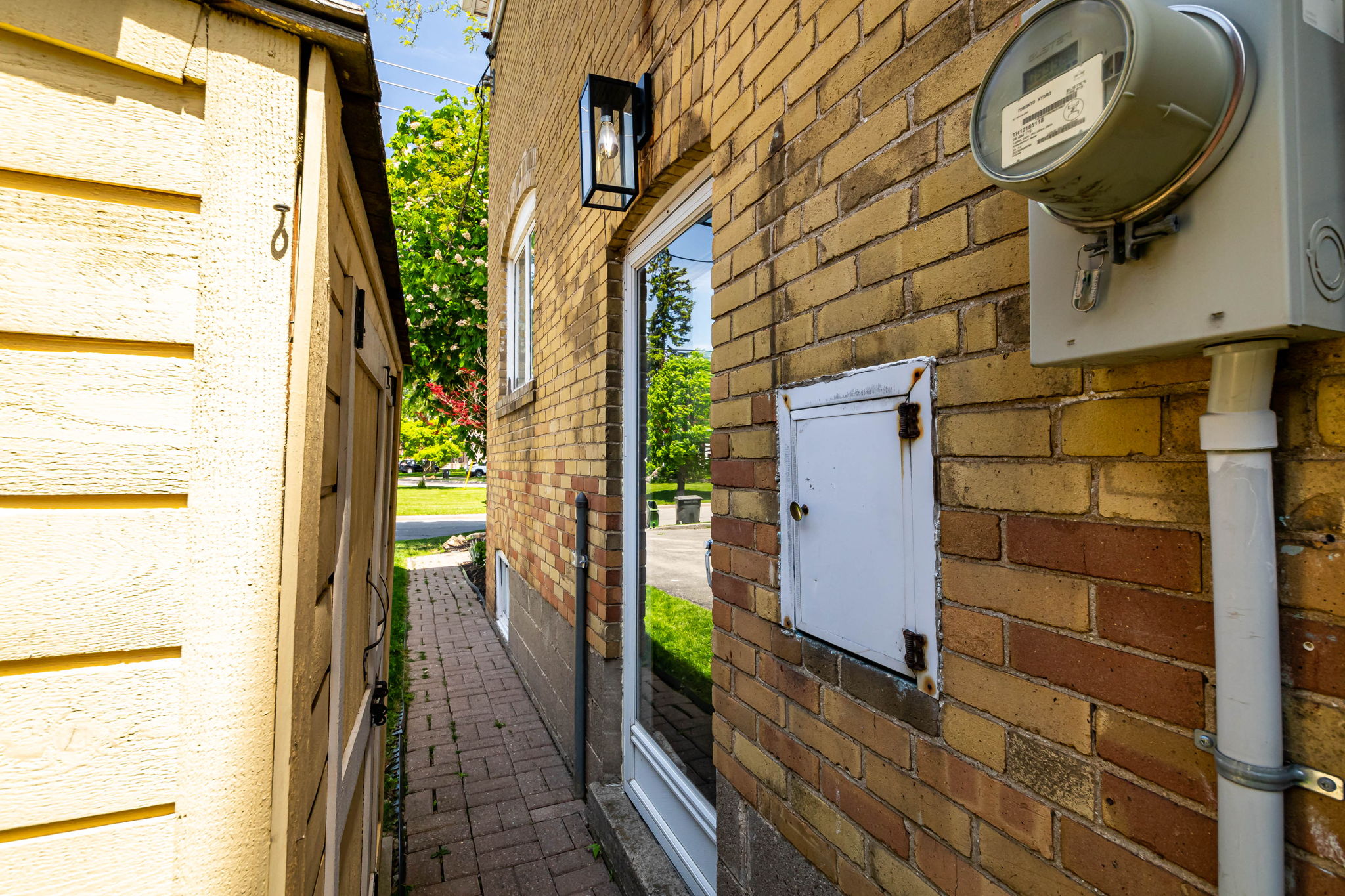 Toronto property showcase — delivered property photograph 43