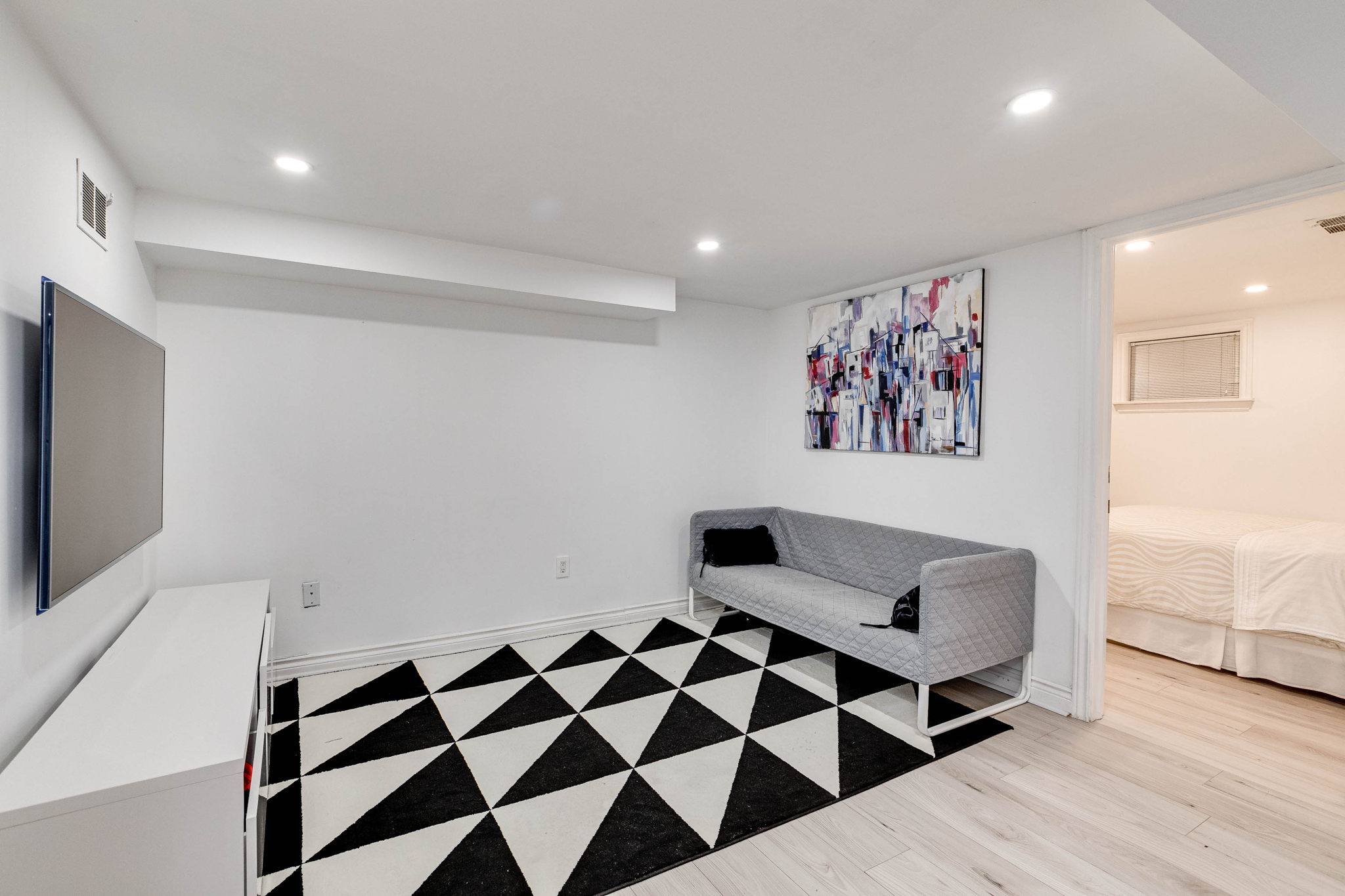Toronto property showcase — delivered property photograph 29