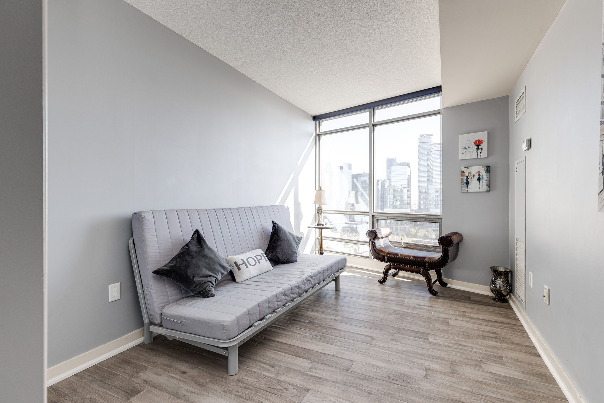 Toronto property showcase — delivered property photograph 14