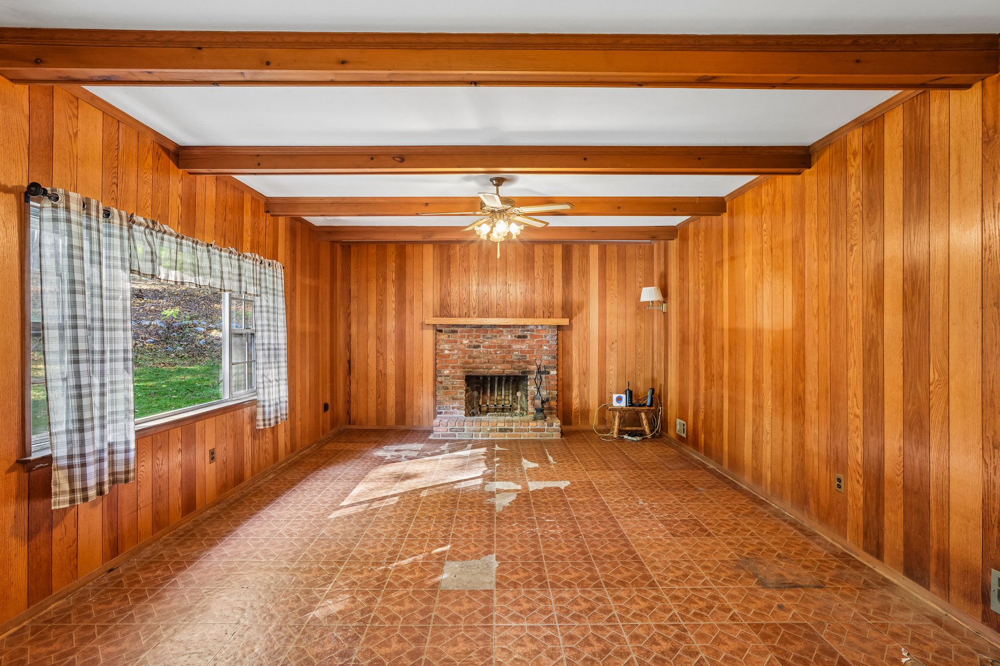 Marjorie Dr-S2310-024.jpg