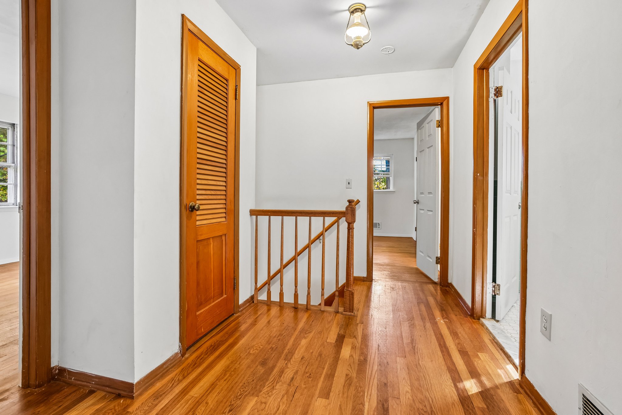 Marjorie Dr-S2310-040.jpg