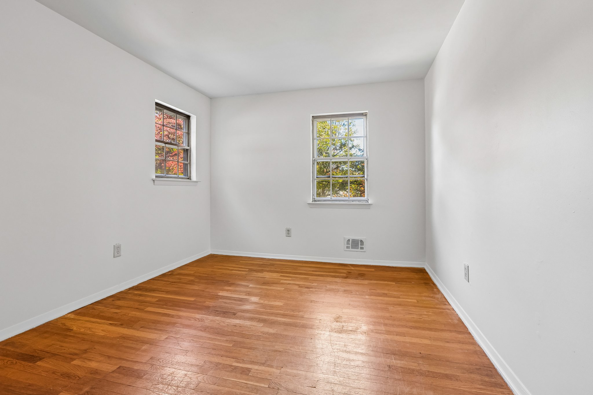 Marjorie Dr-S2310-045.jpg