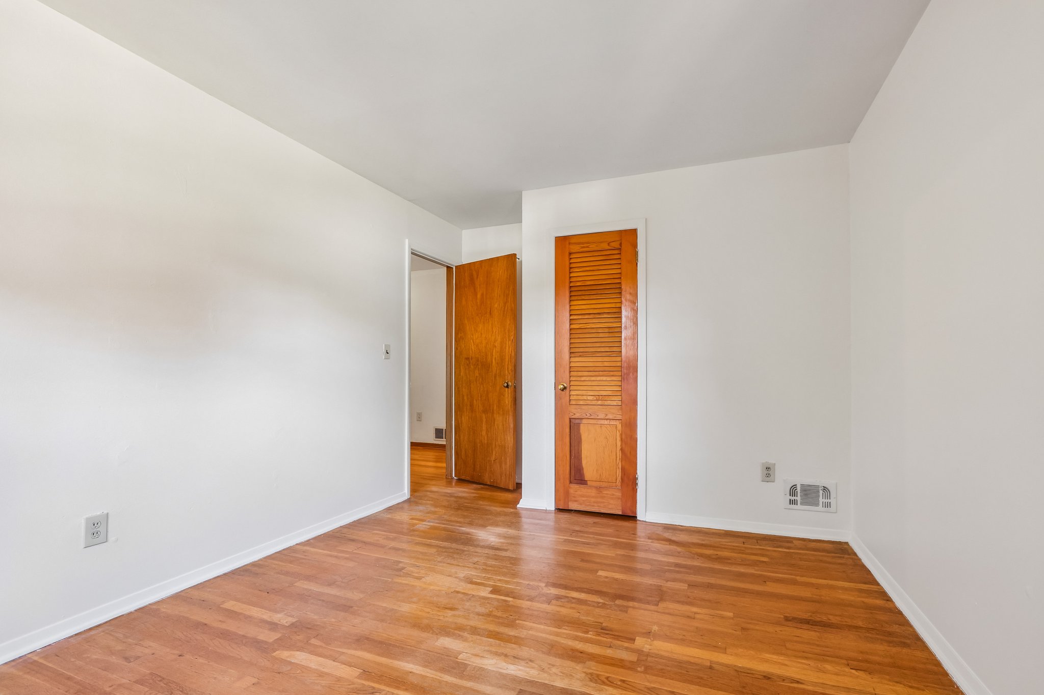 Marjorie Dr-S2310-047.jpg
