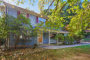 Marjorie Dr-S2310-002.jpg