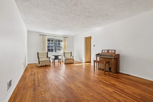 Marjorie Dr-S2310-018.jpg