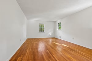 Marjorie Dr-S2310-052.jpg