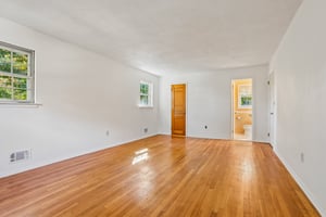 Marjorie Dr-S2310-054.jpg
