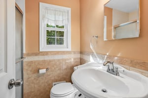 Marjorie Dr-S2310-056.jpg