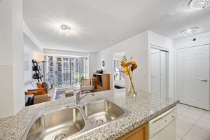 5 Michael Power Pl, Toronto, ON M9A, Canada Photo 10