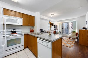5 Michael Power Pl, Toronto, ON M9A, Canada Photo 12