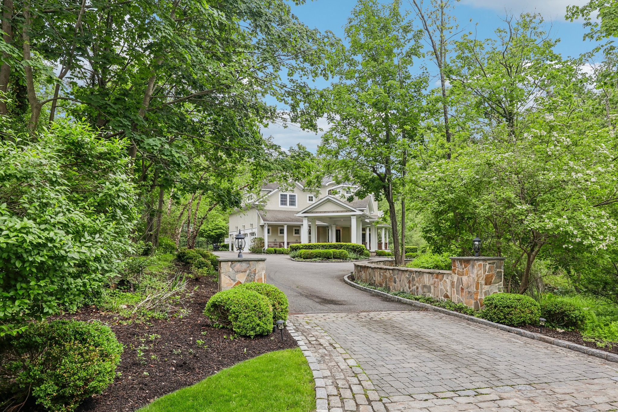 5 Mill Rd, Lloyd Harbor, NY 11743, USA