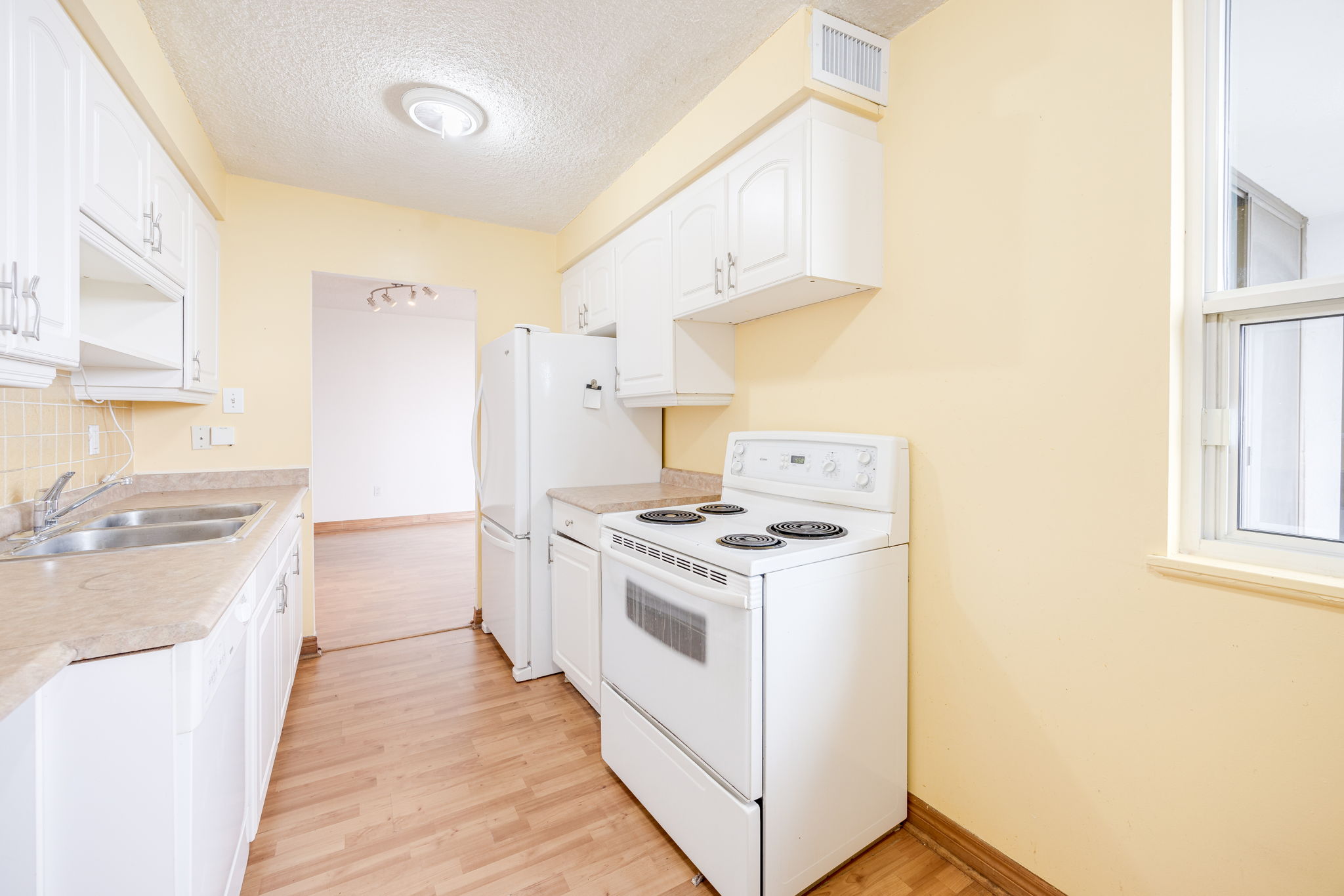 Toronto property showcase — delivered property photograph 15