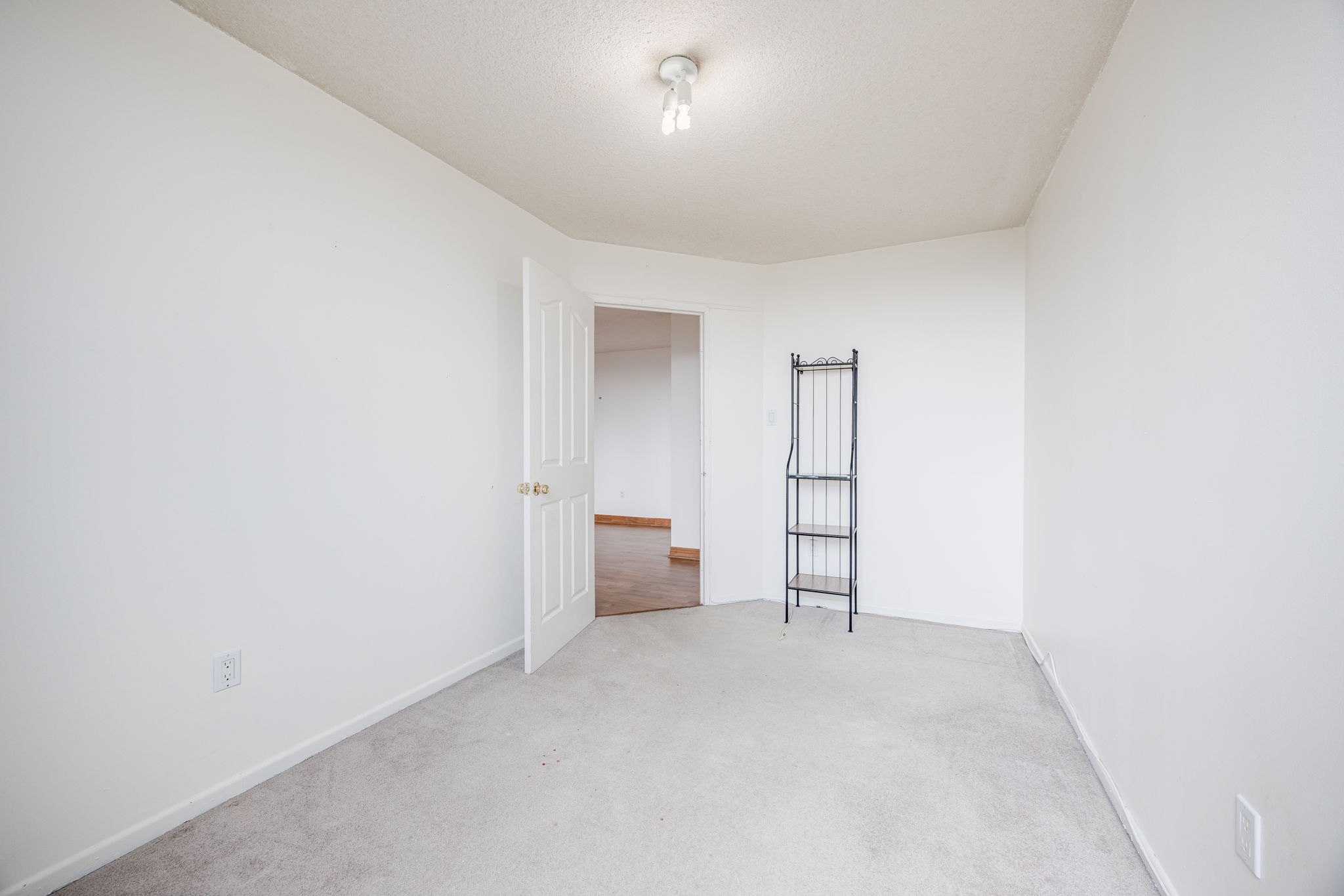 Toronto property showcase — delivered property photograph 17