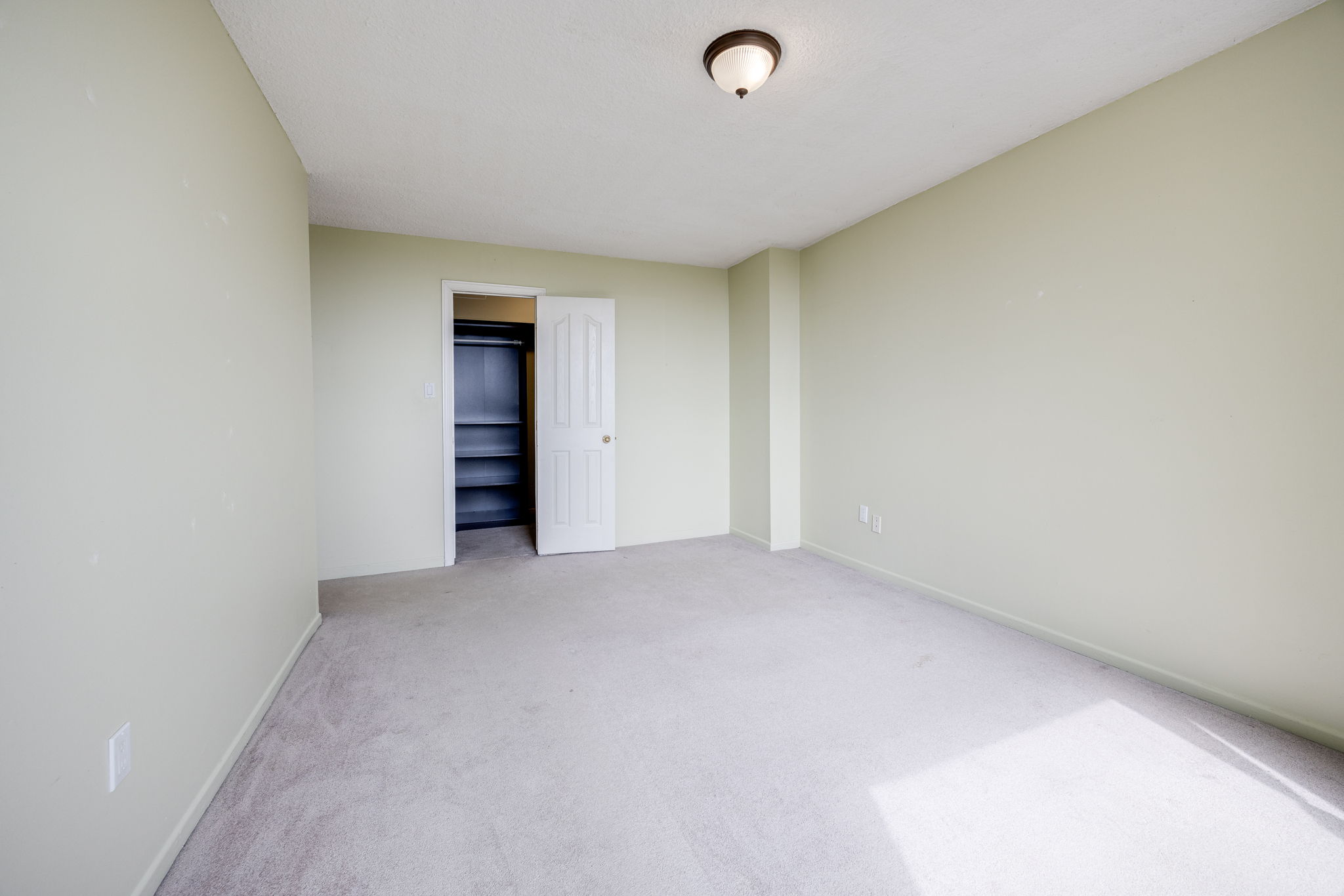 Toronto property showcase — delivered property photograph 23