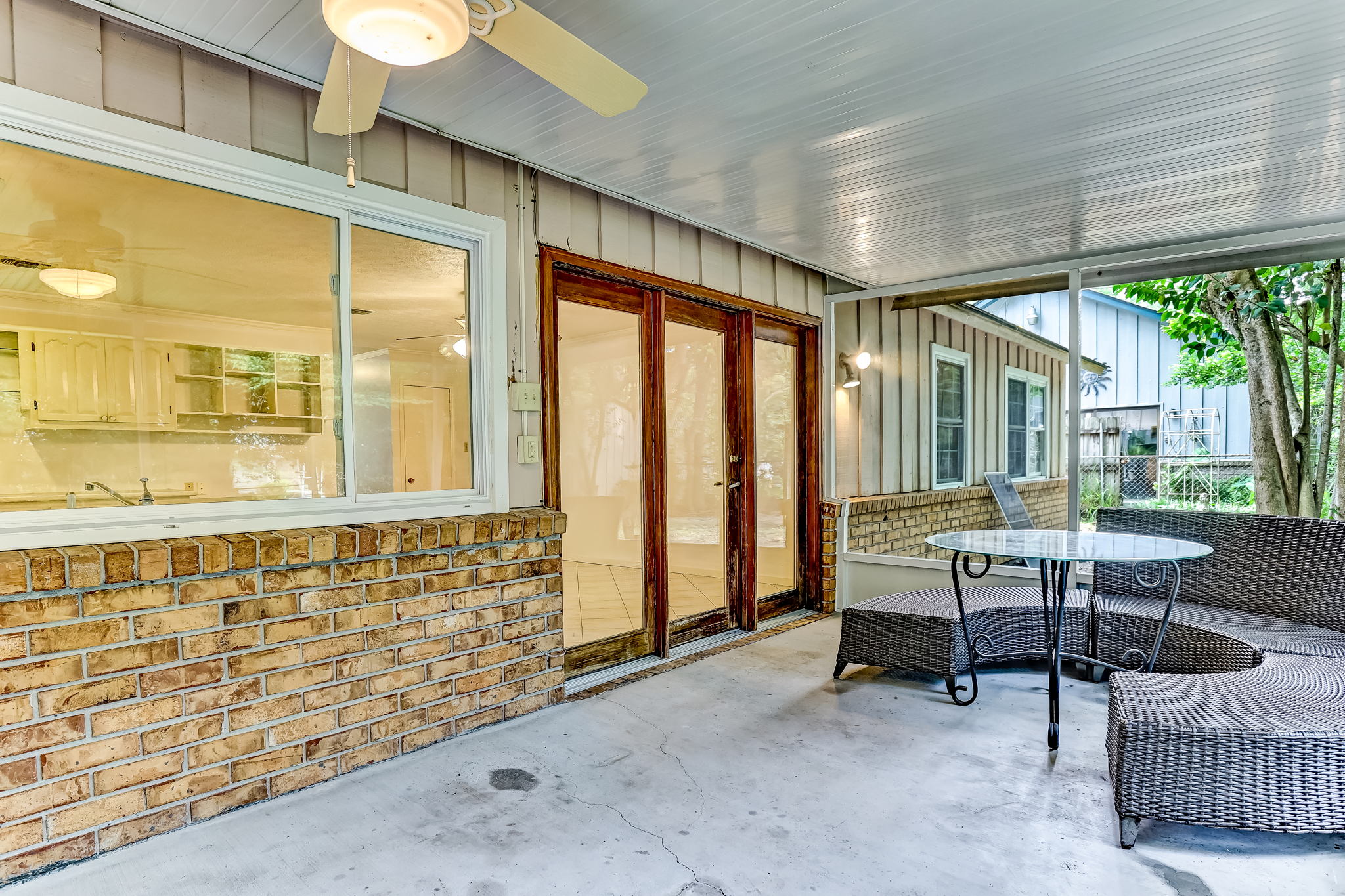 Screened-in Porch