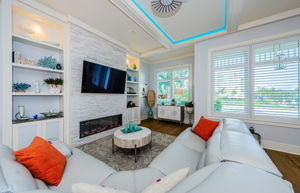 Family Room 4-2