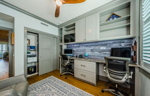 Upper Level Office 1b