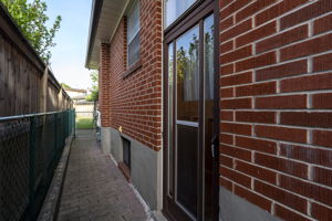  Photo 52