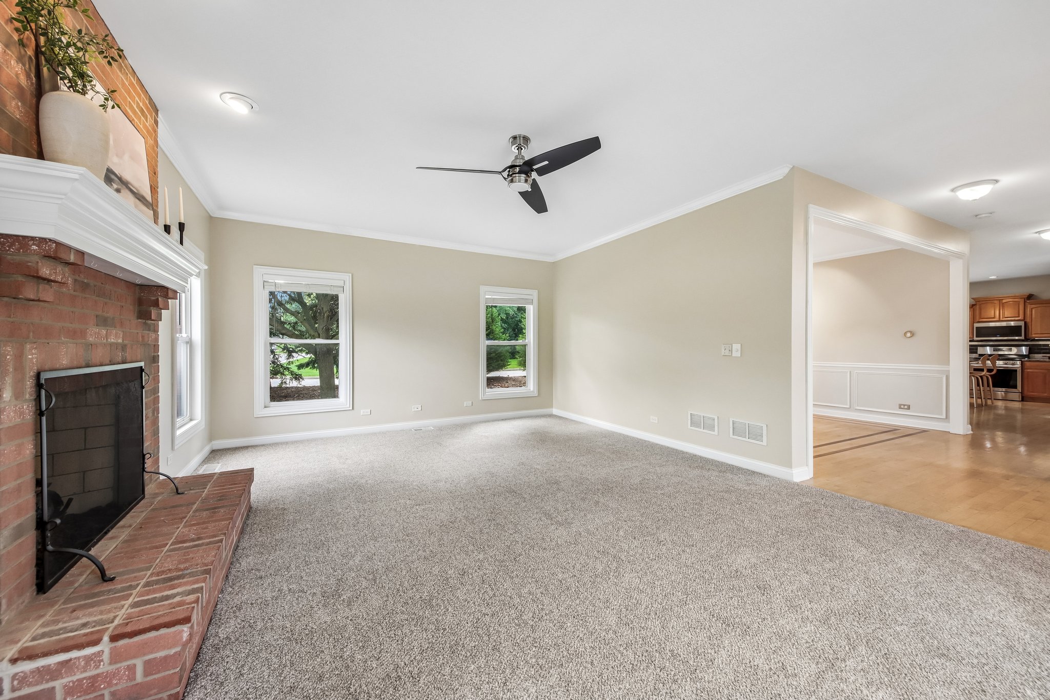Park Place Cir-S1508-008.jpg