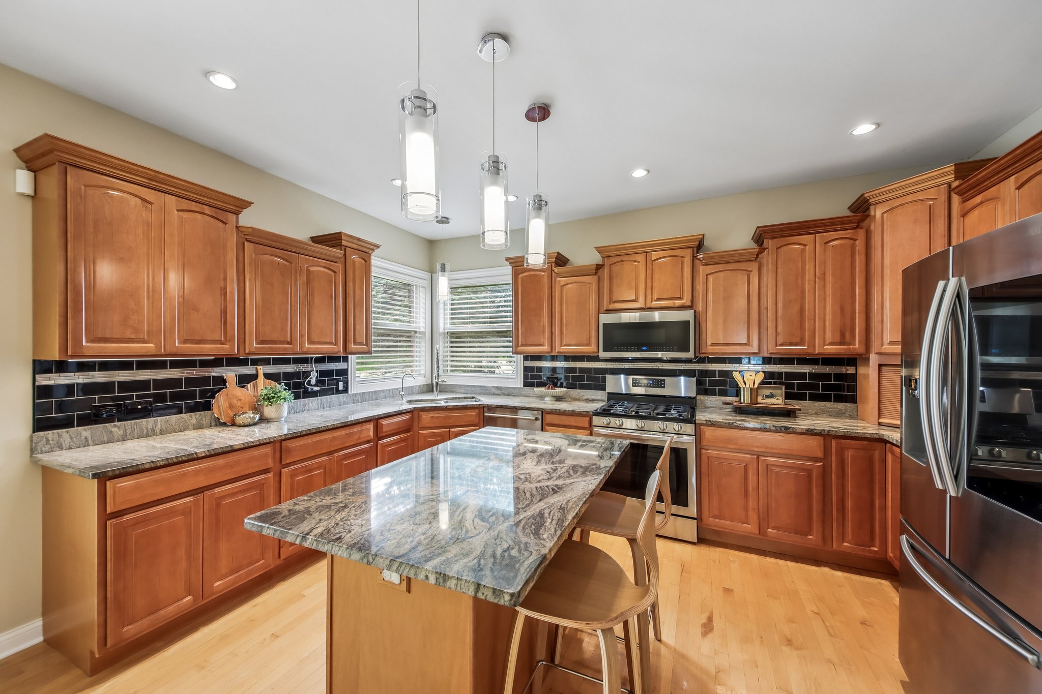 Park Place Cir-S1508-015.jpg