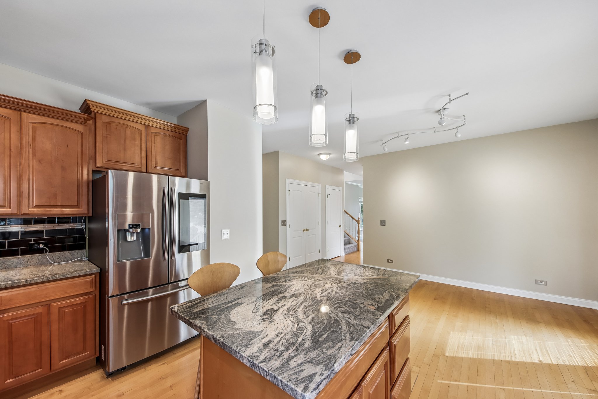 Park Place Cir-S1508-017.jpg