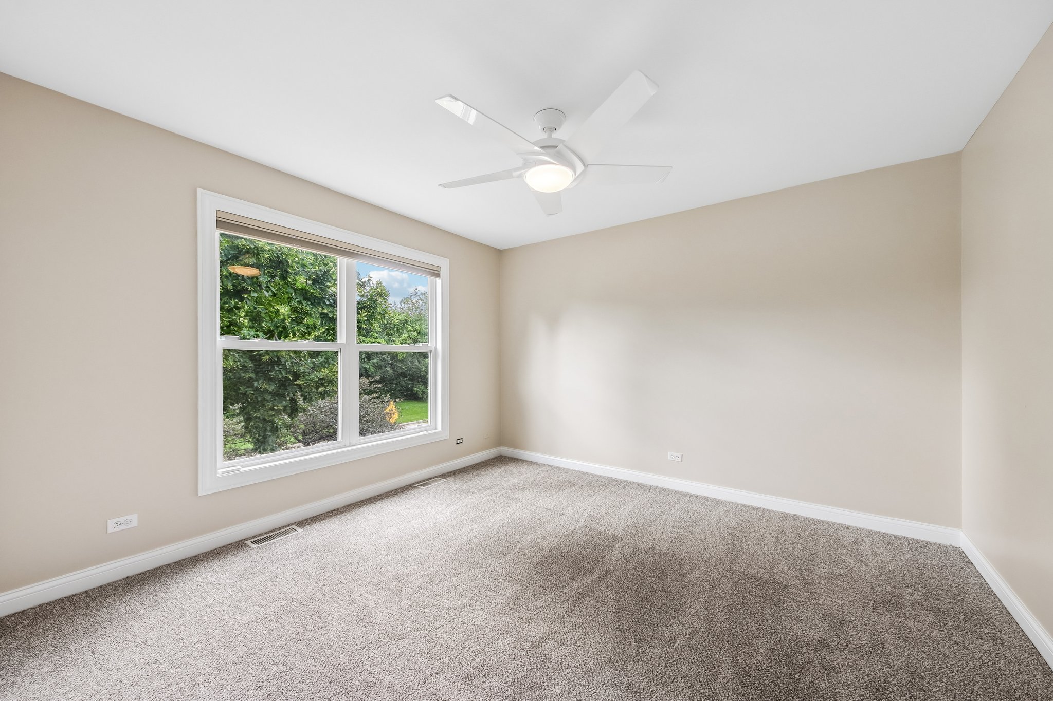 Park Place Cir-S1508-025.jpg