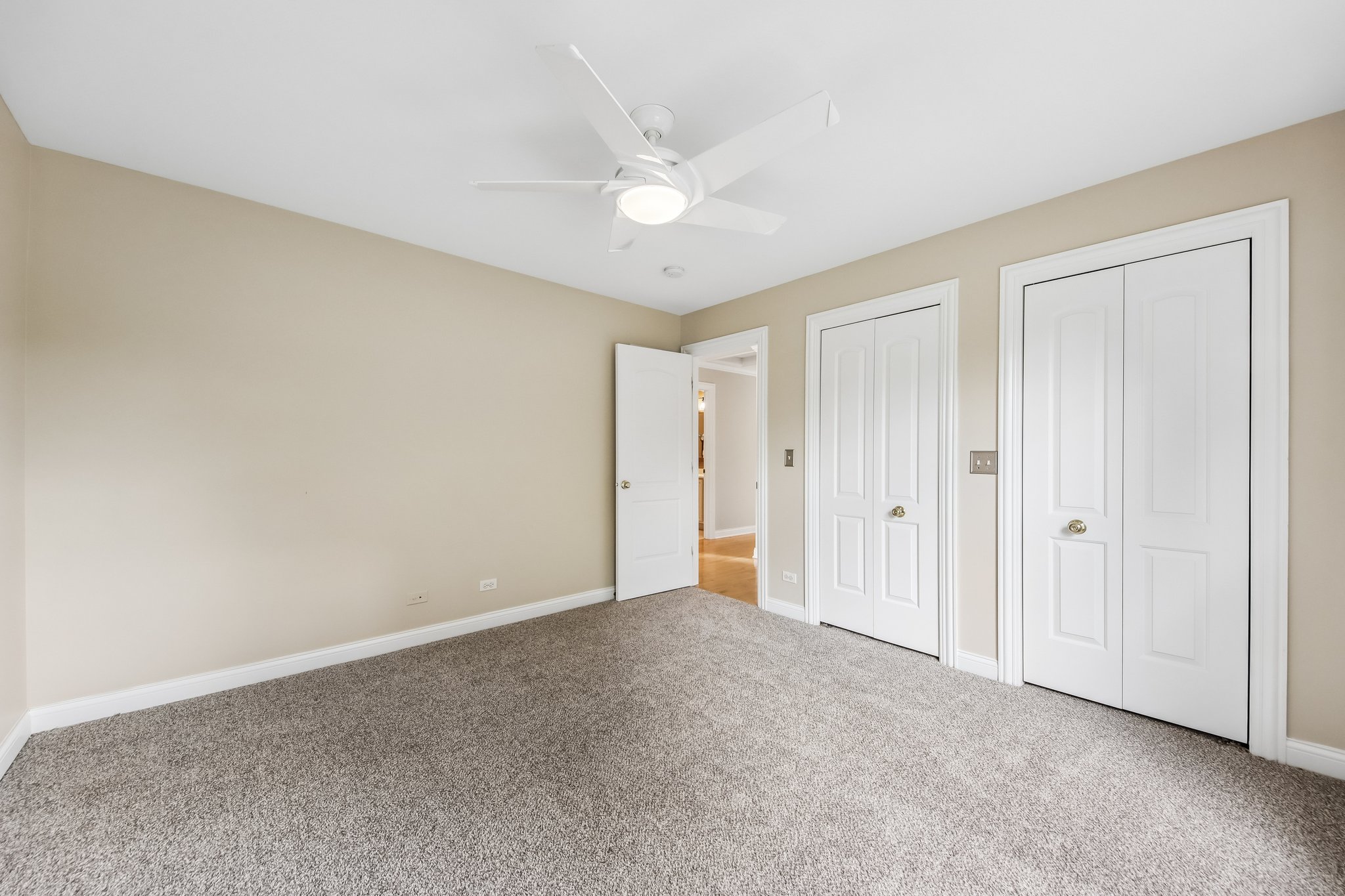 Park Place Cir-S1508-027.jpg