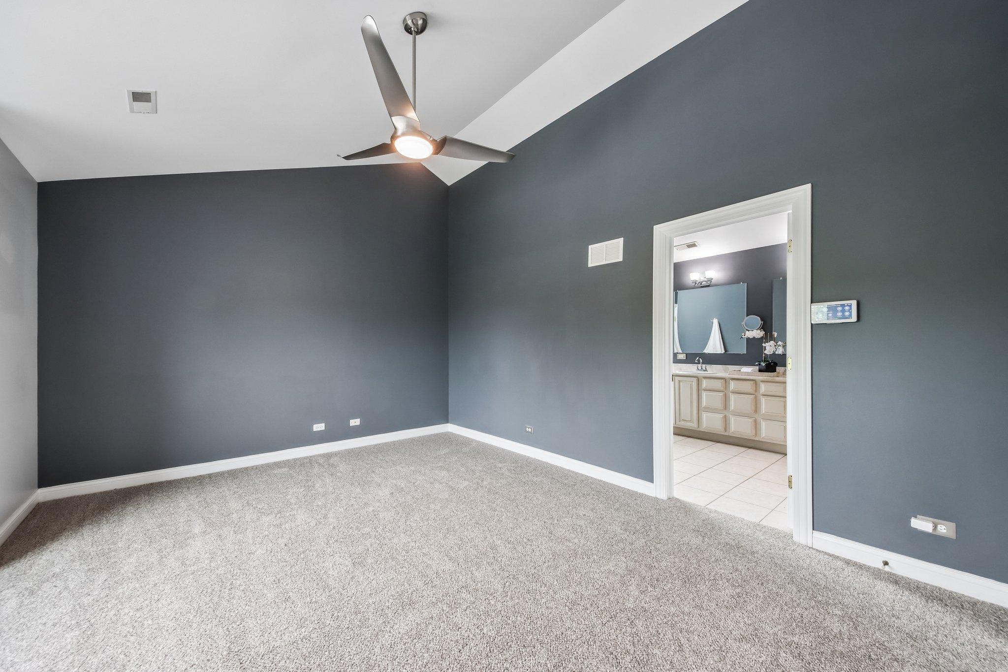 Park Place Cir-S1508-037.jpg