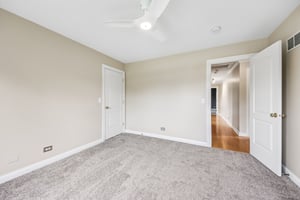 Park Place Cir-S1508-034.jpg