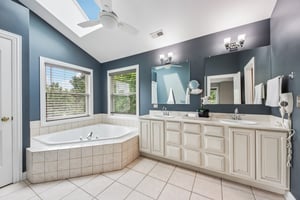 Park Place Cir-S1508-039.jpg