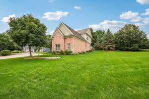 Park Place Cir-S1508-046.jpg