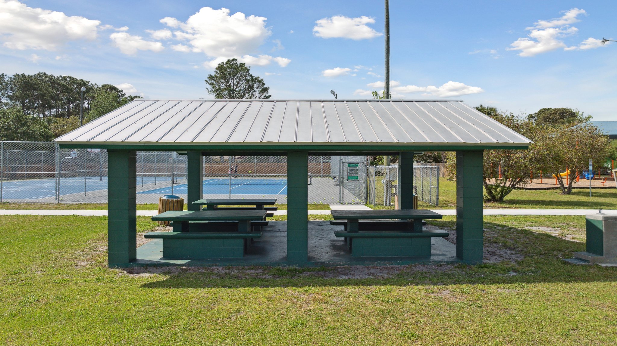 DeLeon Shores Park