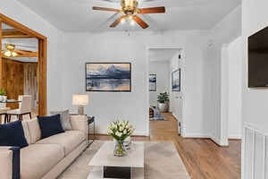 7X2A5255 virtually staged.jpeg