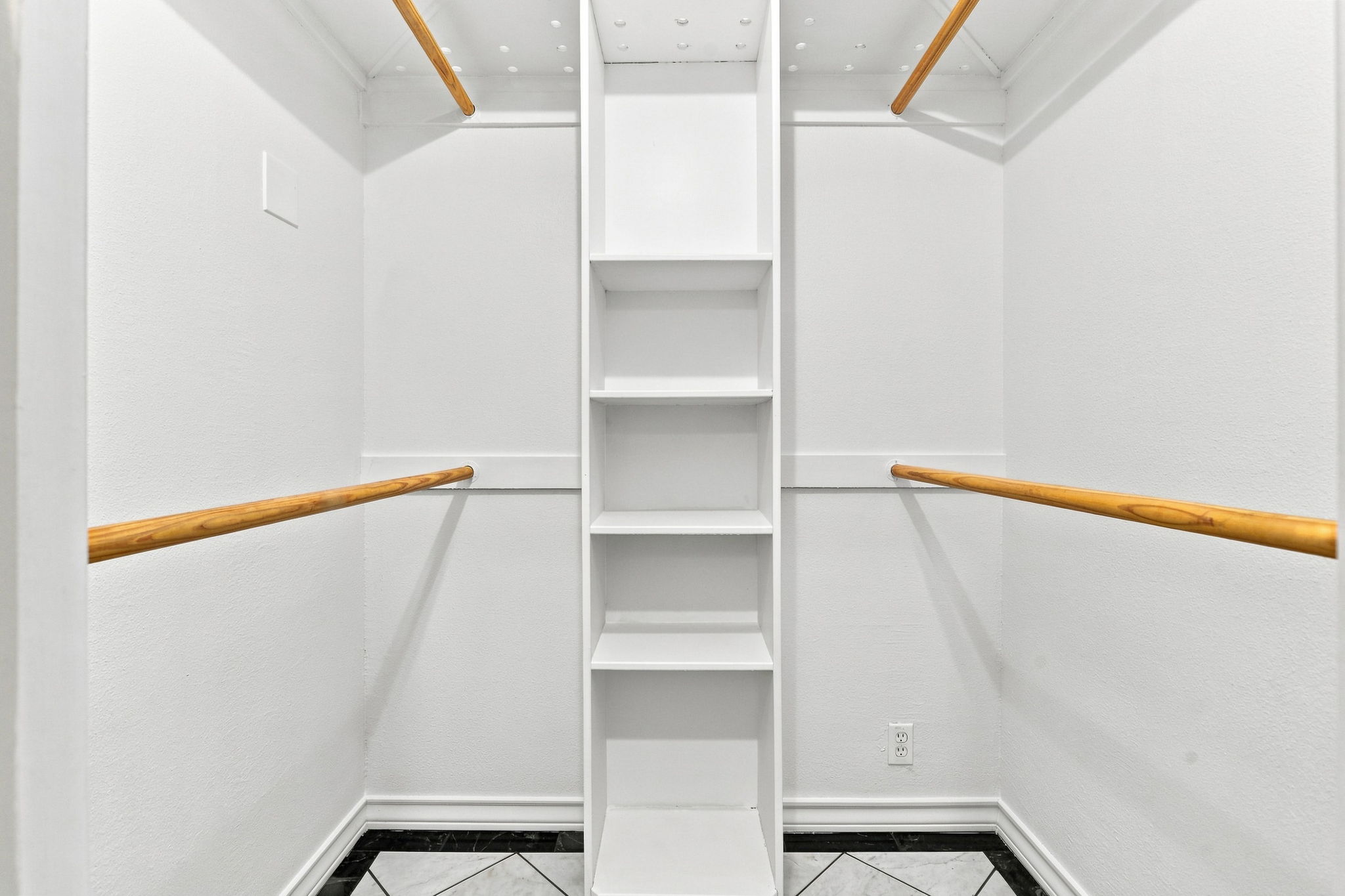  Photo 58