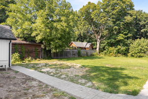  Photo 31