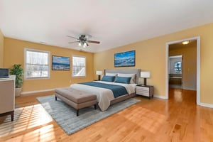 DSC00101 virtually staged.jpeg