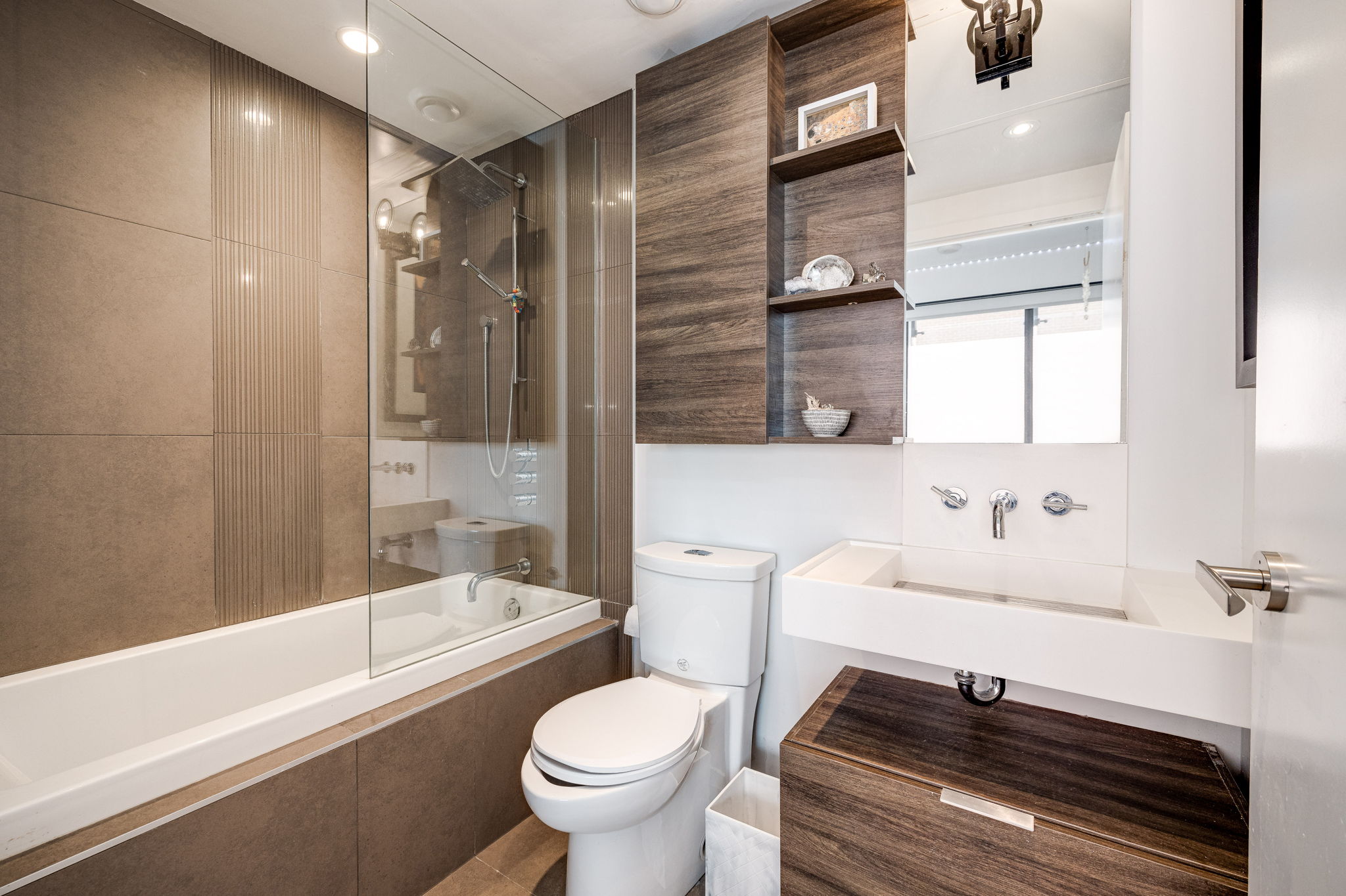 Toronto property showcase — delivered property photograph 17