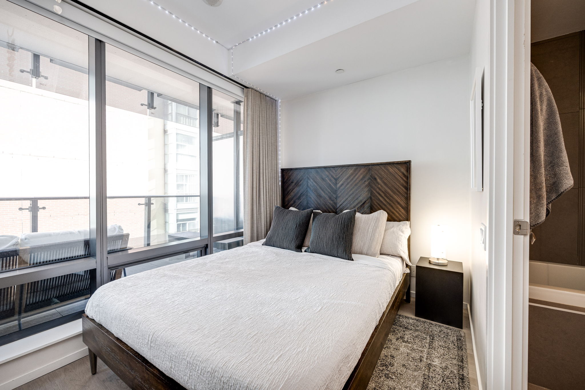 Toronto property showcase — delivered property photograph 15