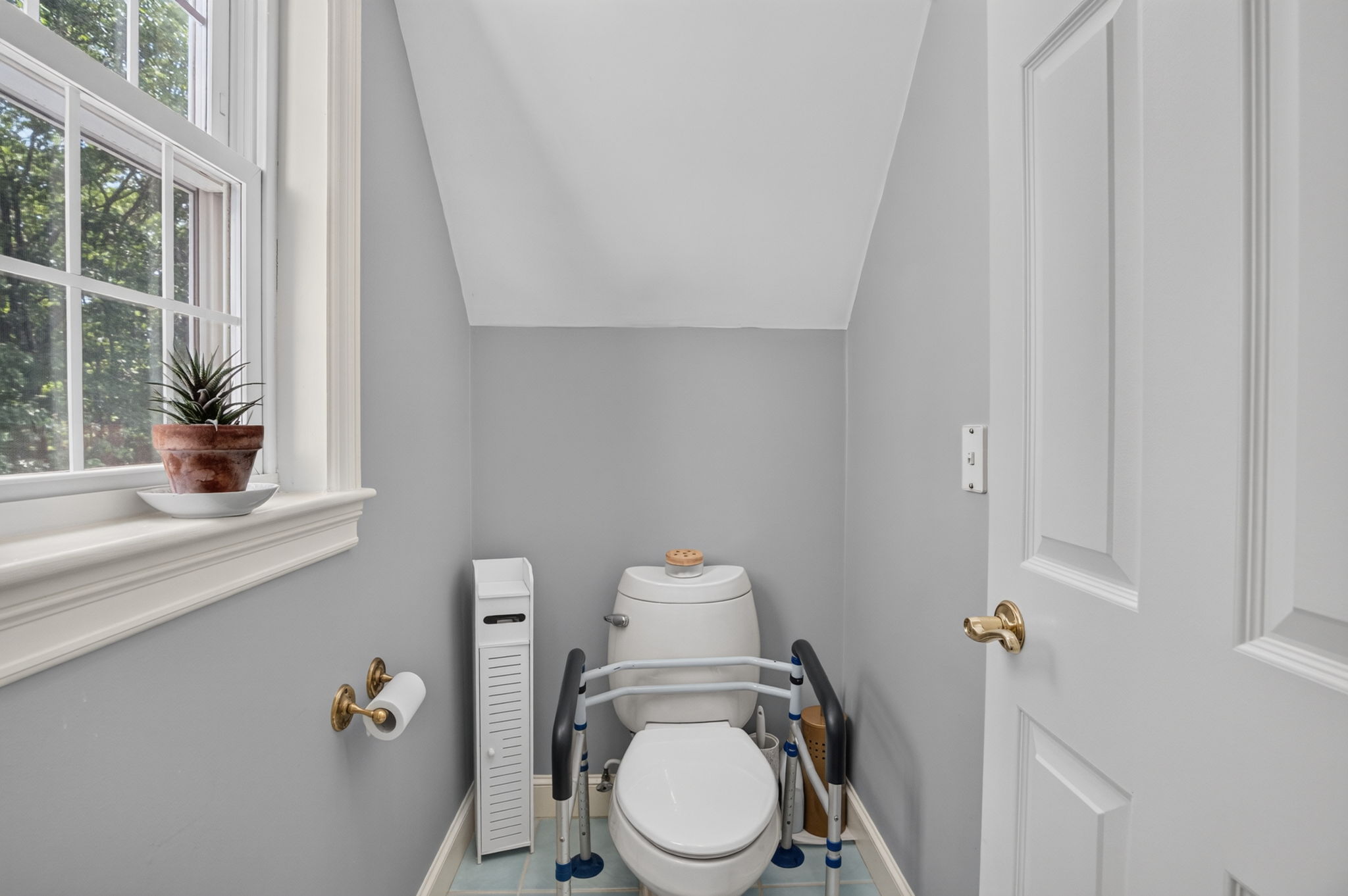  Photo 33