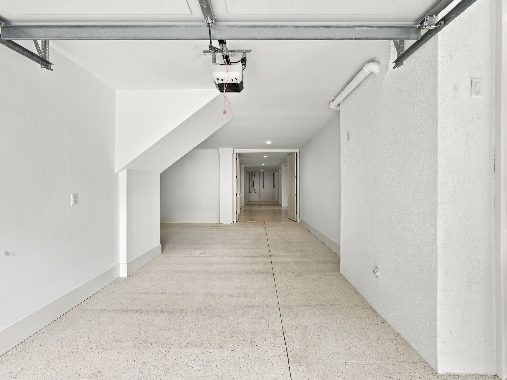  Photo 35