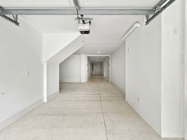  Photo 34