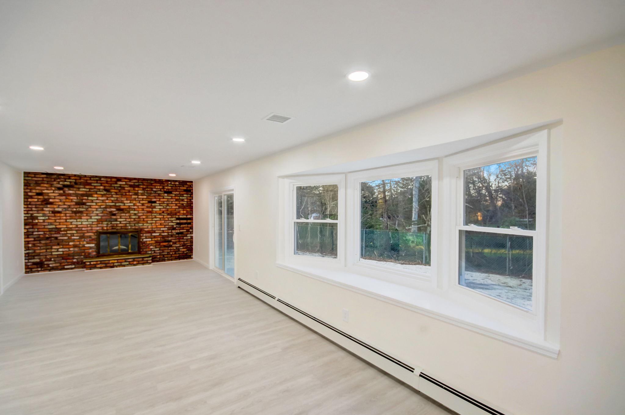 Tremont Court-Dining Area