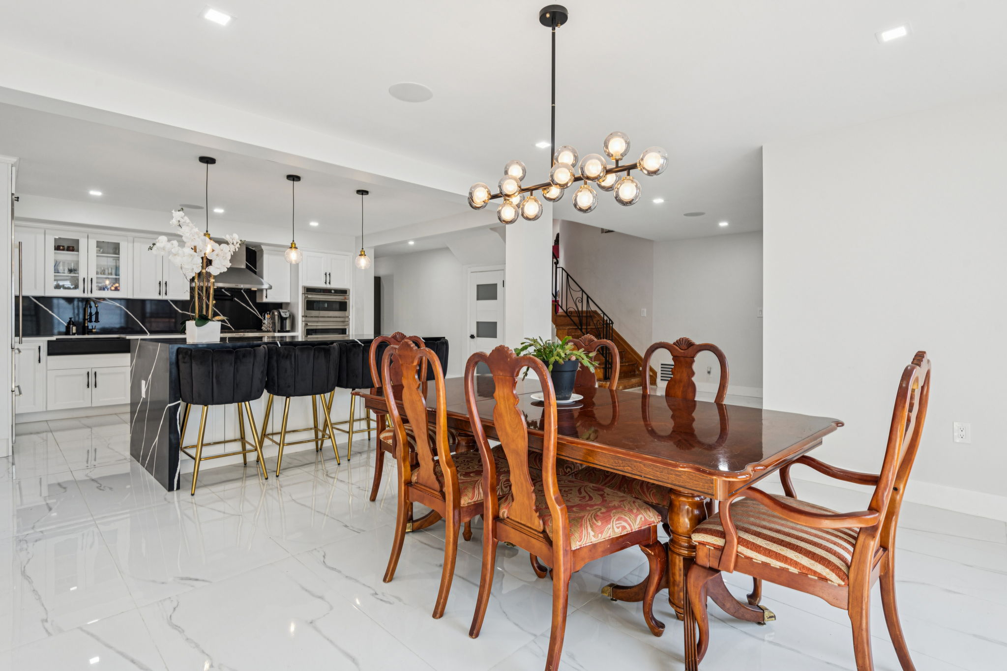 Valley Ln-S2410-009
